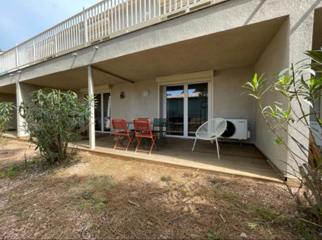 Fiori Di Cala Rossa Residence Hoteliere Lecci Exterior foto